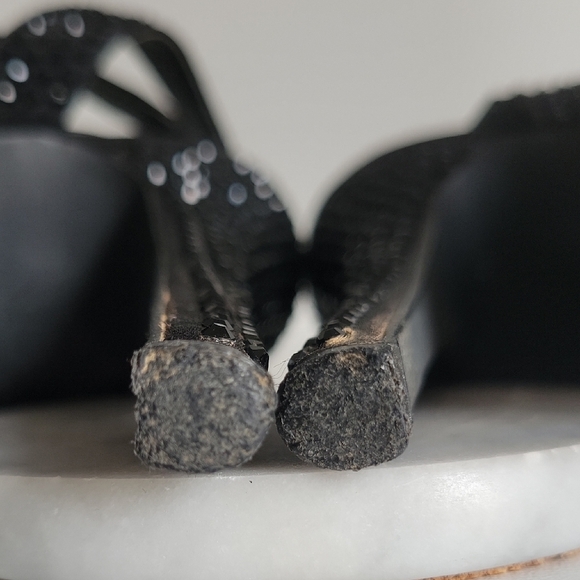 Elegant Black Strappy Heels - Picture 6 of 6